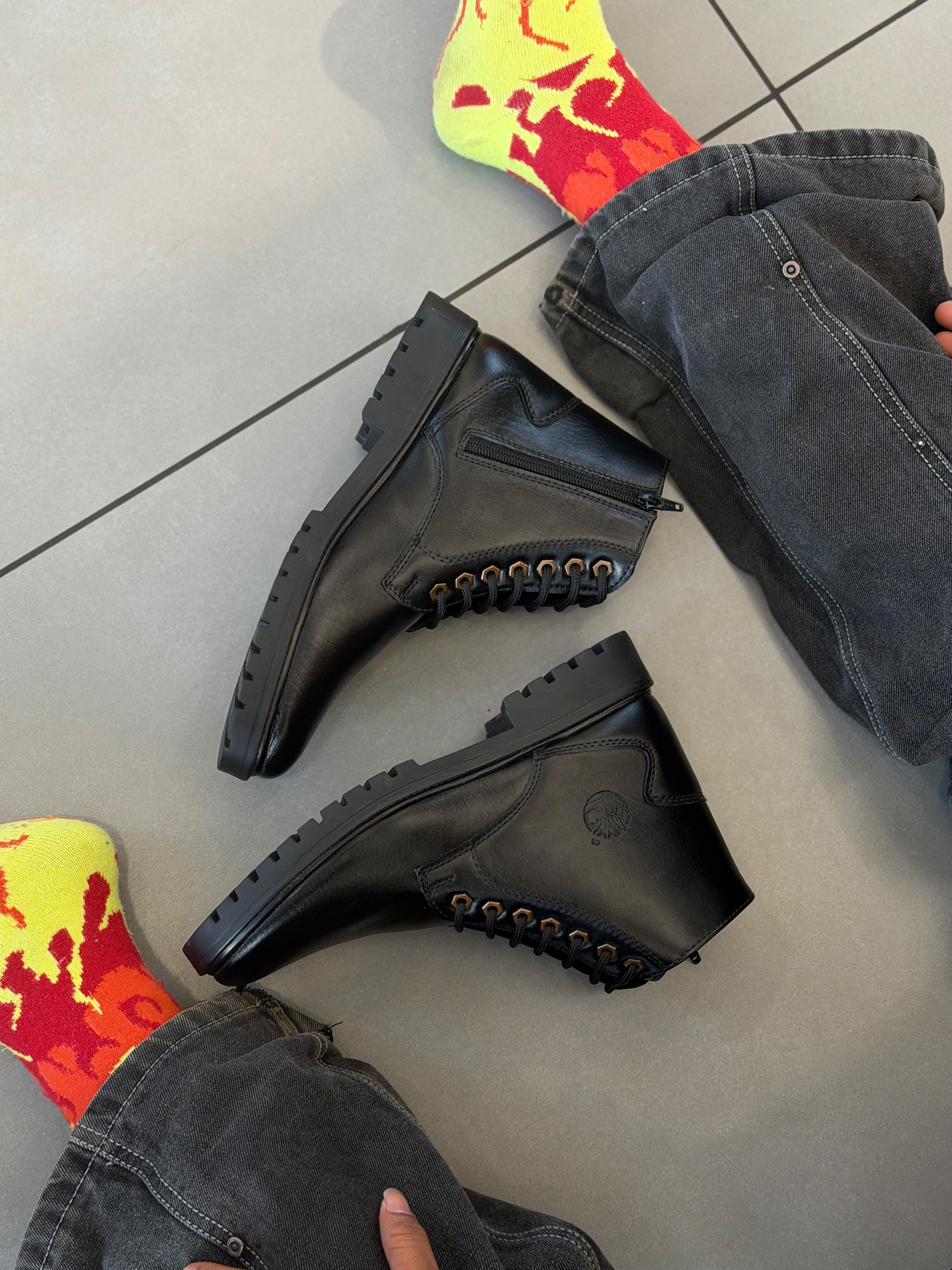 TIMBERLAND BOOTS